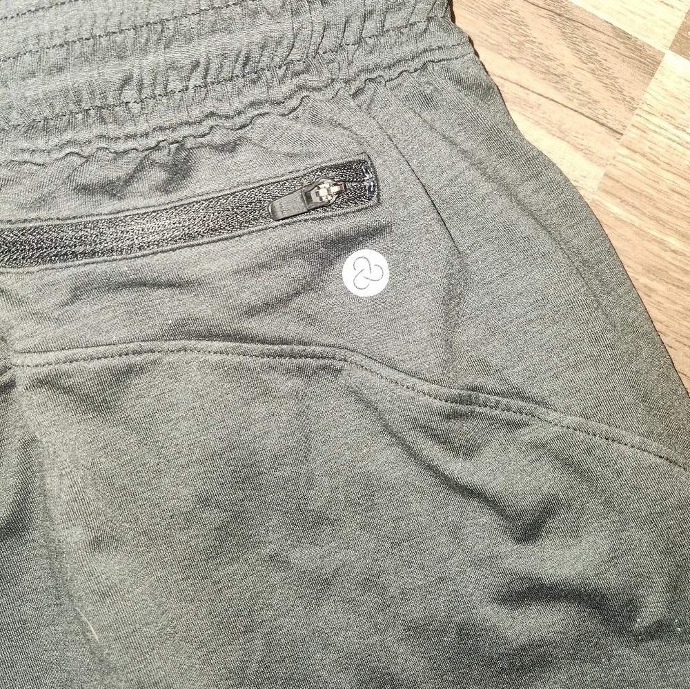 Zella Athletic Black Shorts Size Small Excellent Condition